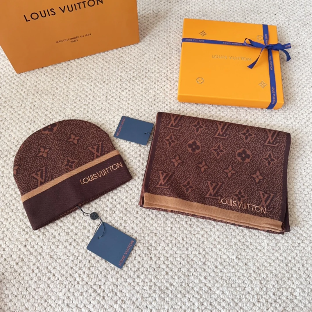 Jacquard cashmere scarf and hat set