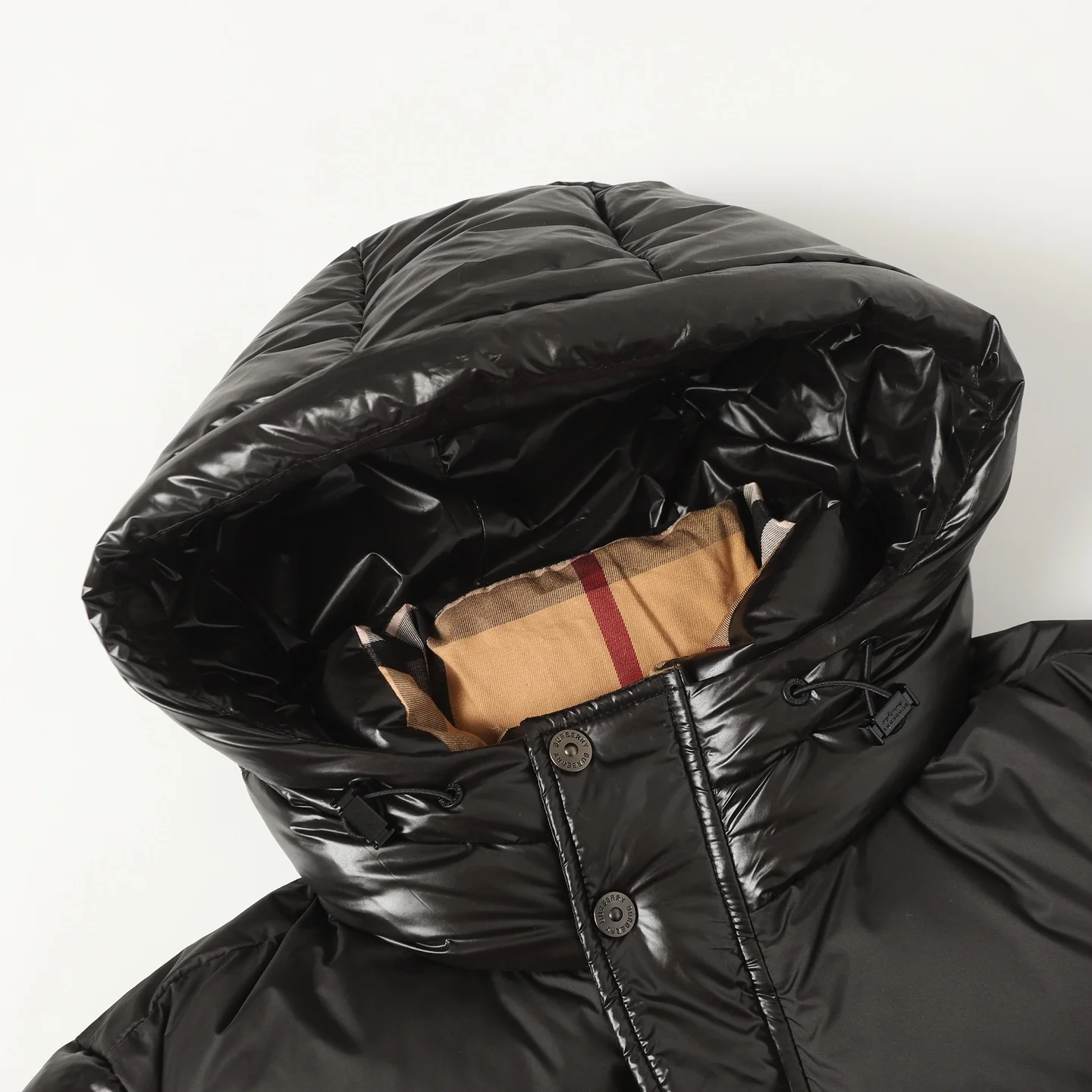 Embroidered hooded down jacket