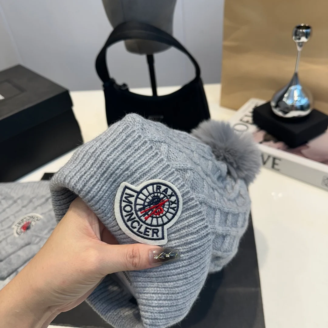 Embroidery knitted scarf hat gloves set