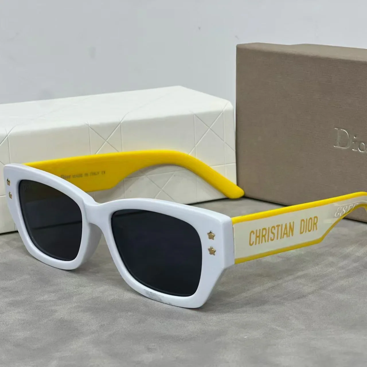 25 Stylish Square-Frame Printed Sunglasses for Men and Women