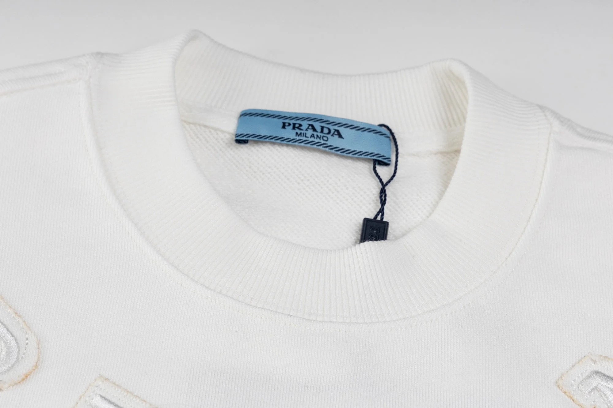 Embroidered cotton sweatshirt