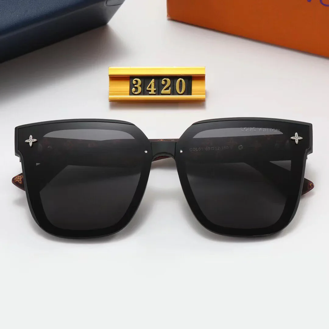 4 Colors Fashion Sunglasses  3420