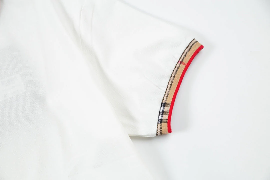 Fashionable cotton polo shirt