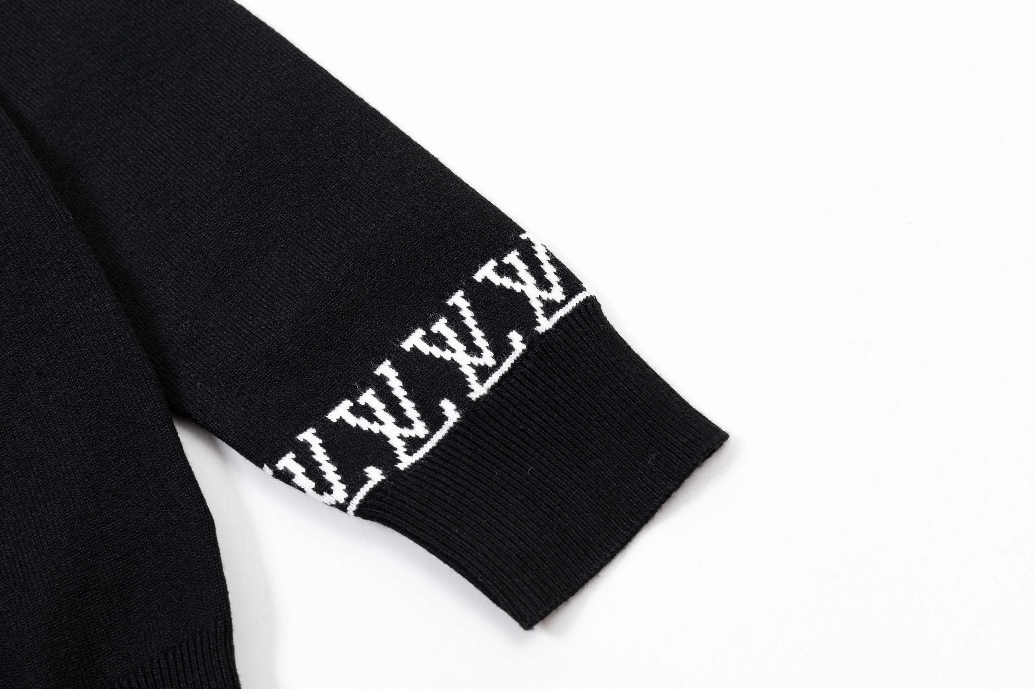 Knitted jacquard cashmere sweater