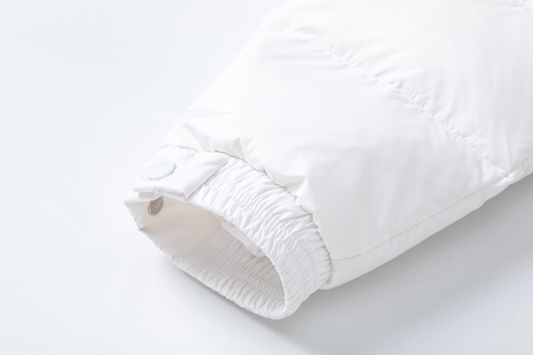 Three-color sleeve ribbon trim down jacket