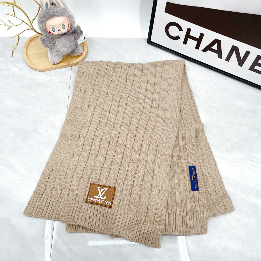 Embroidery knit scarf and hat set