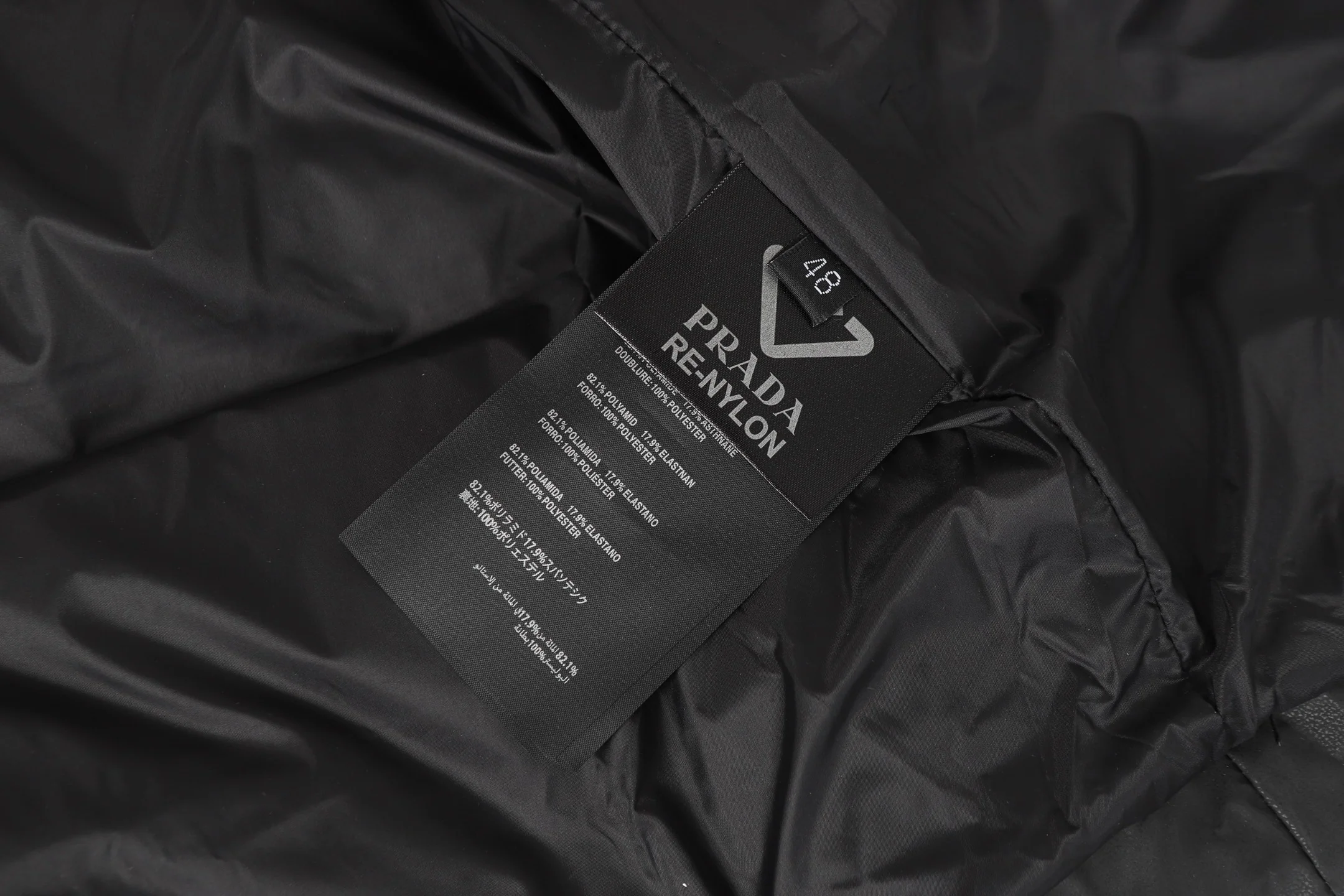 Stand collar zipper down vest