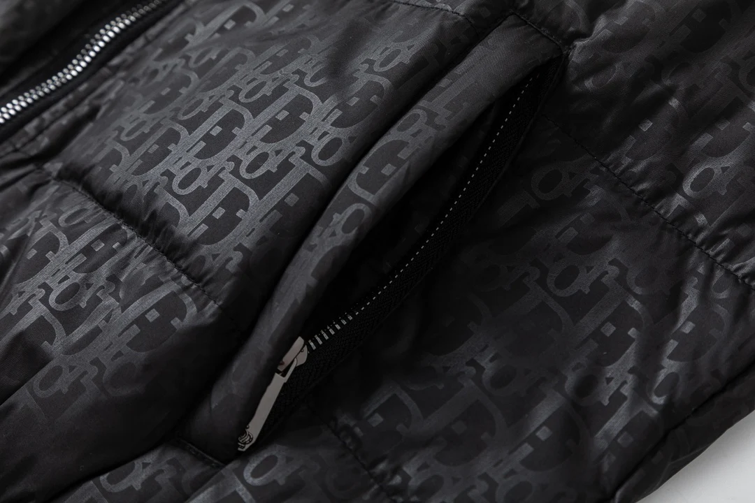 Removable jacquard down jacket