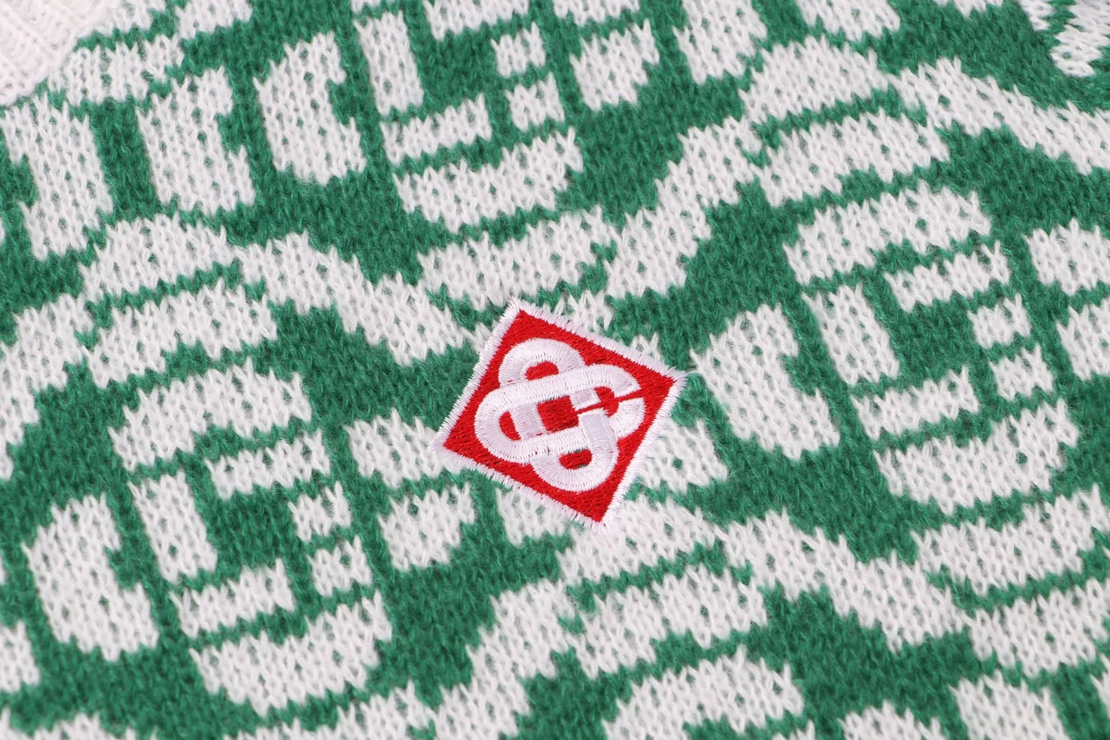 Knitted cashmere sweatshirt