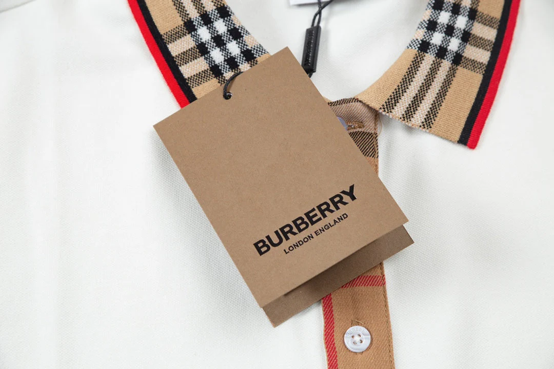 Fashionable cotton polo shirt