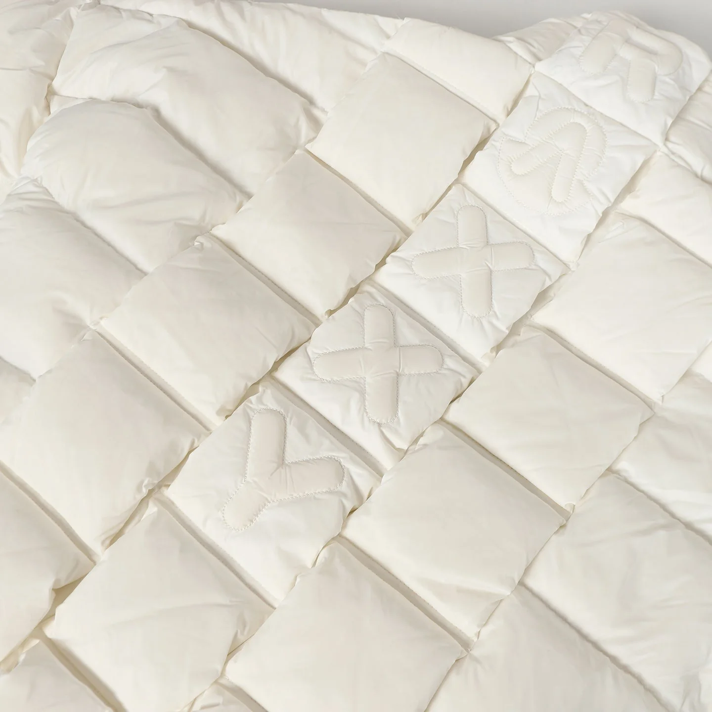 3D Quilted Zip-Up Down Jacket