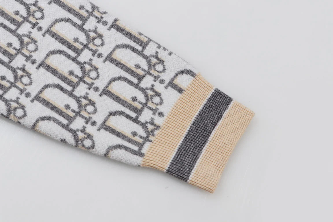 Knitted cashmere sweatshirt