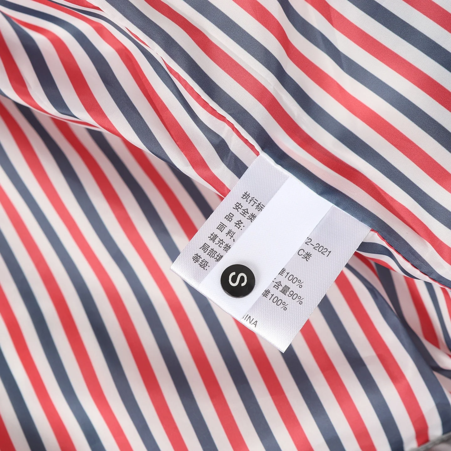 Web hooded down jacket