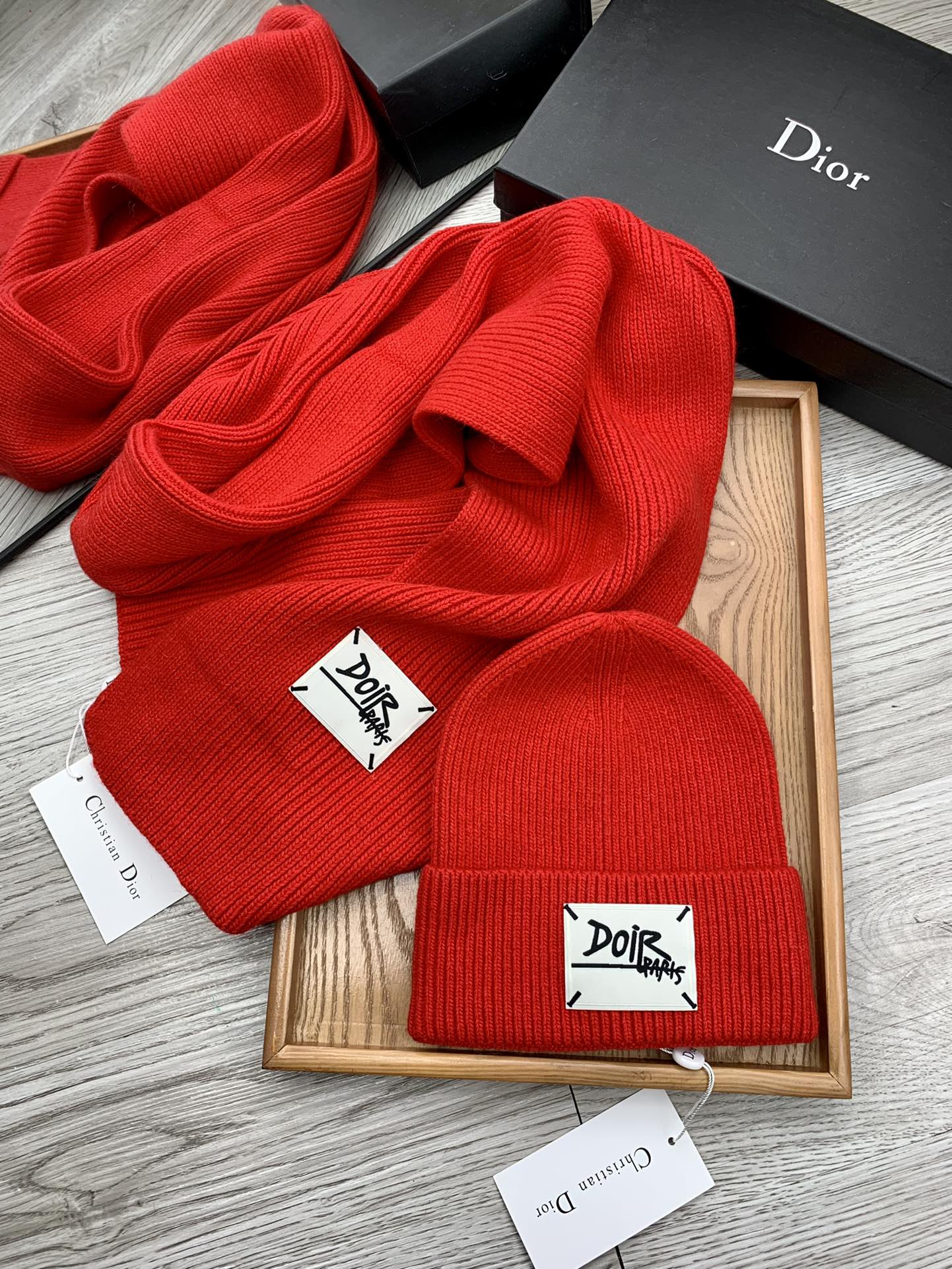Signature Wool Scarf and Hat Set