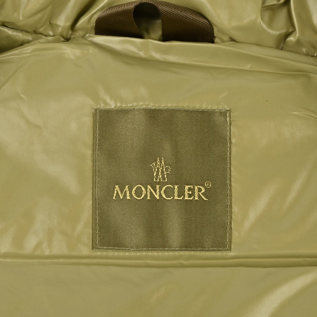 Stand collar zipper down vest