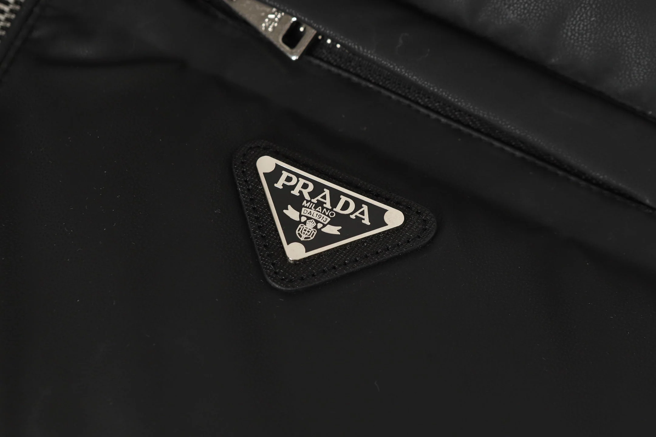 Stand collar zipper down vest