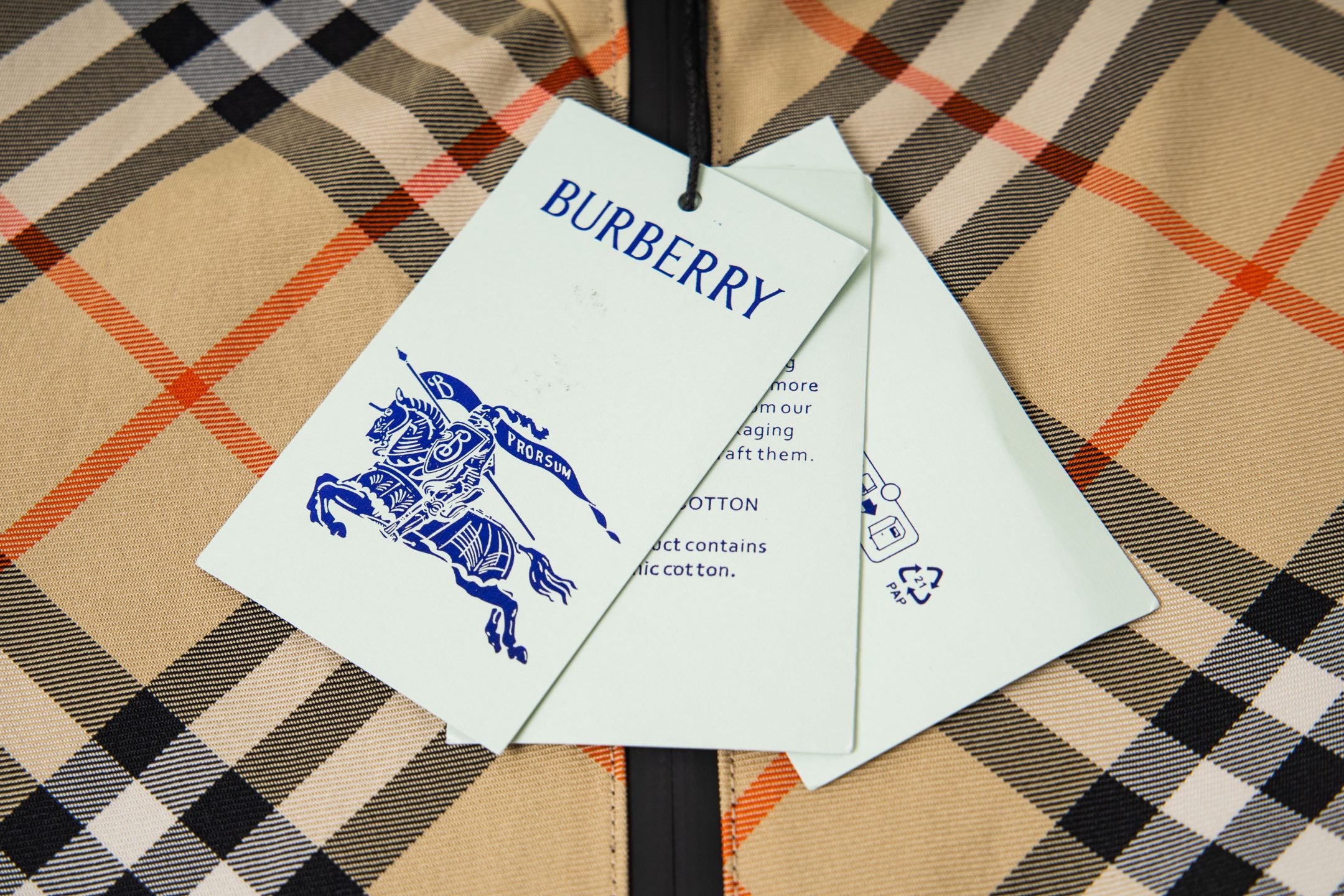 Nylon embroidered double-faced jacket