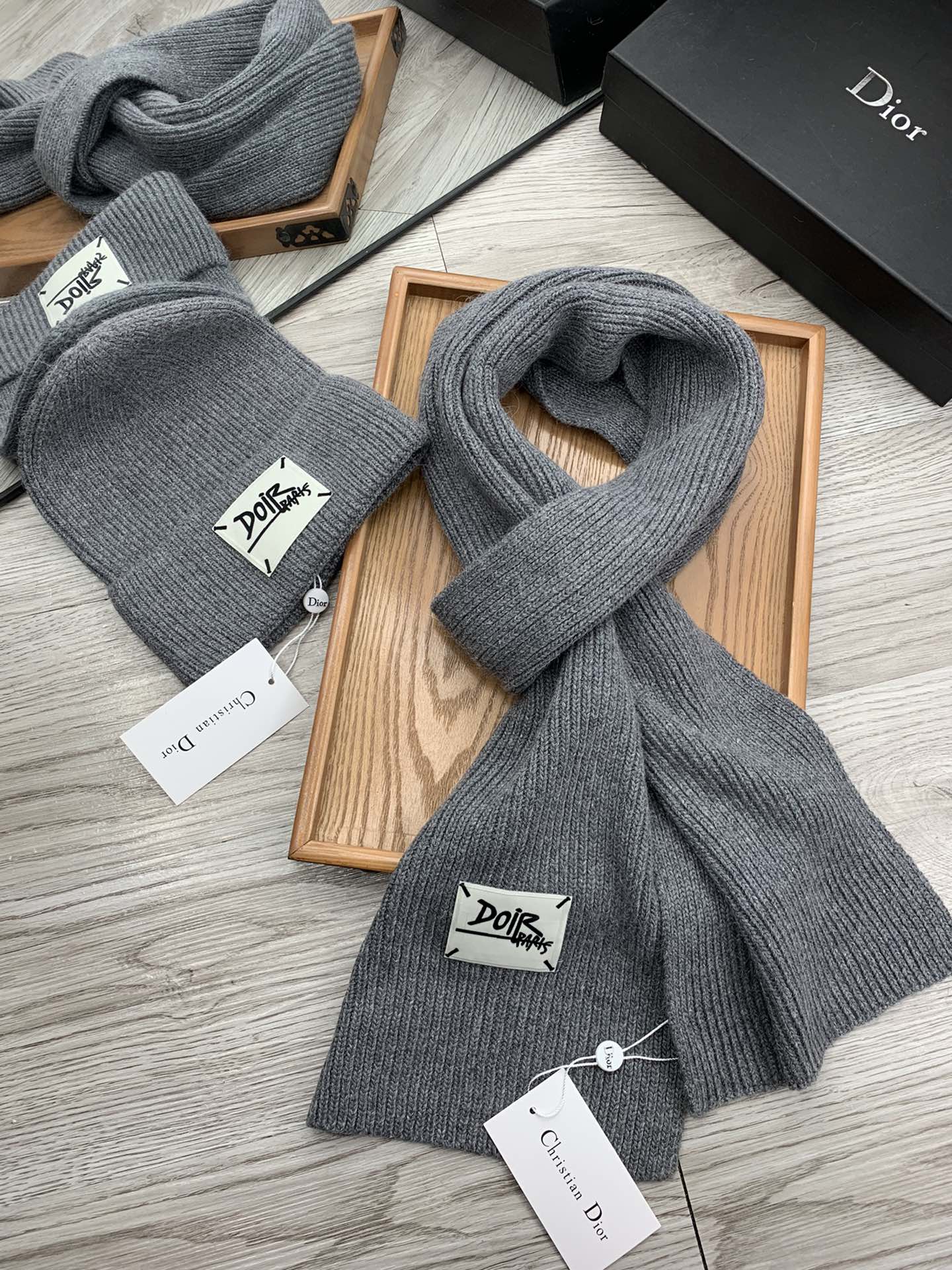 Signature Wool Scarf and Hat Set