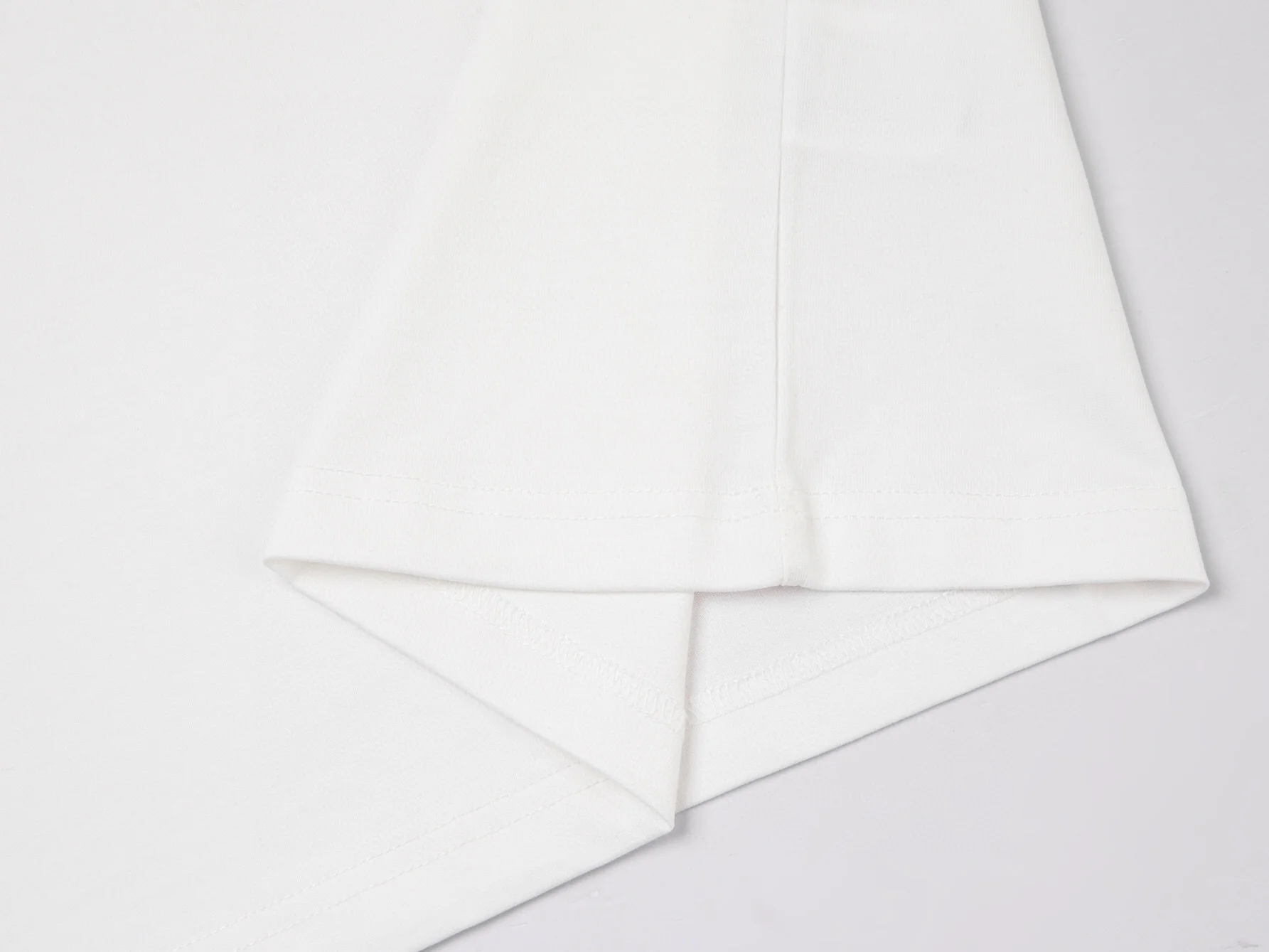 Double-sided embroidered T-shirt