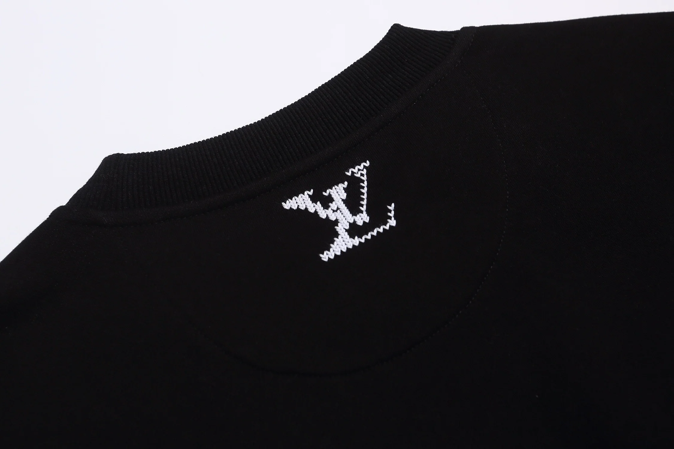 Embroidered cotton sweatshirt