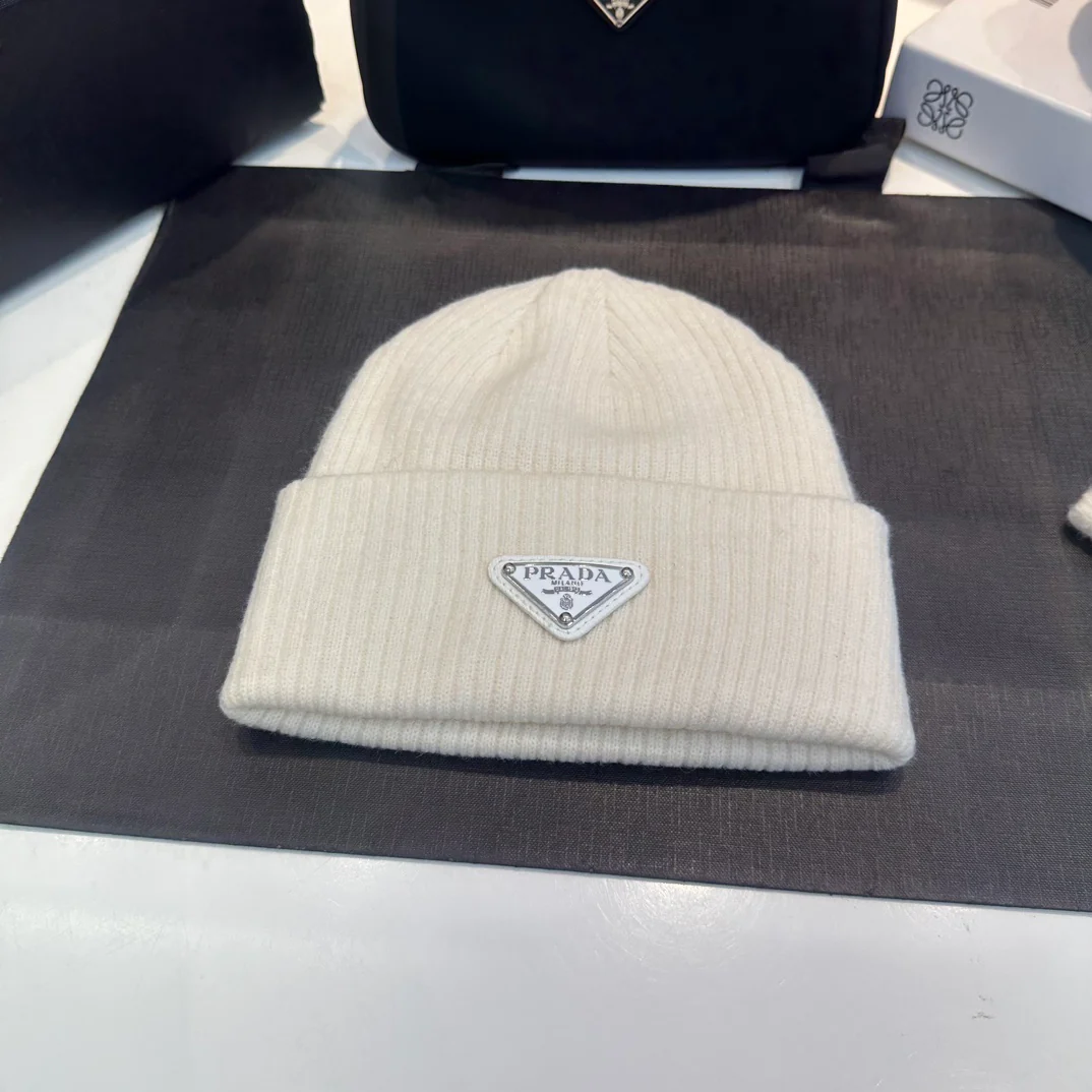 Triangle knitted scarf hat gloves set