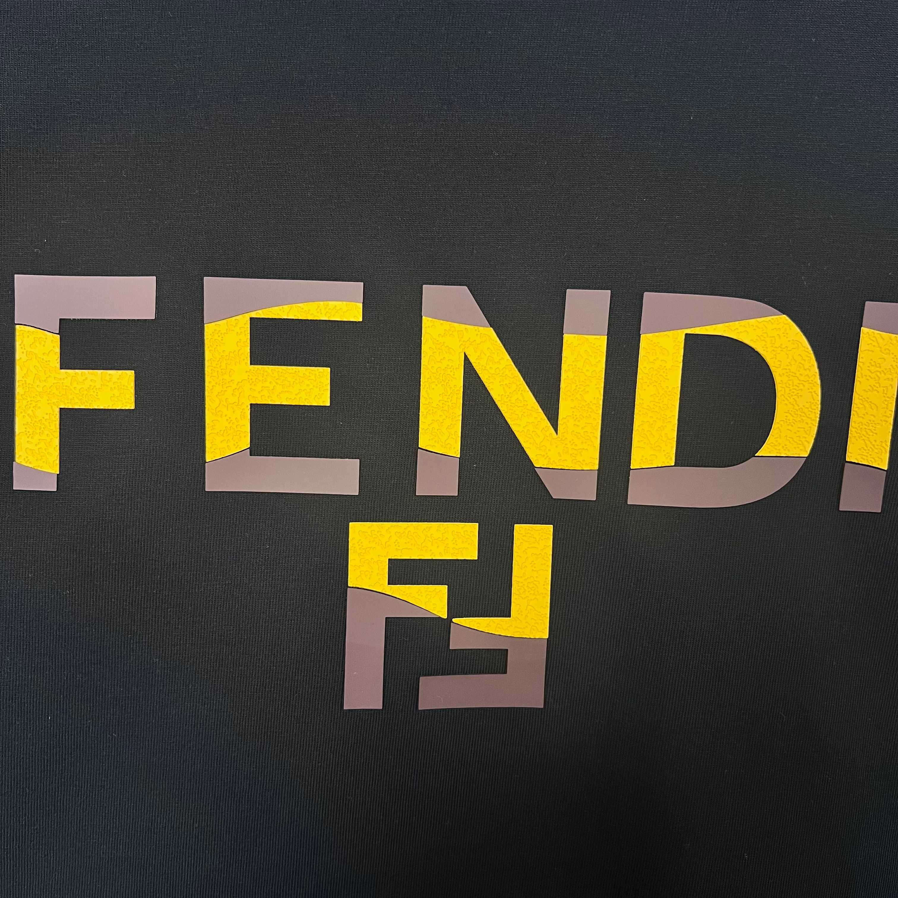 3D Cracked Letters Sweatshirt