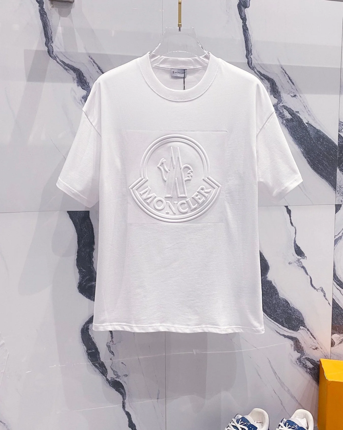 3D embossed cotton T-shirt
