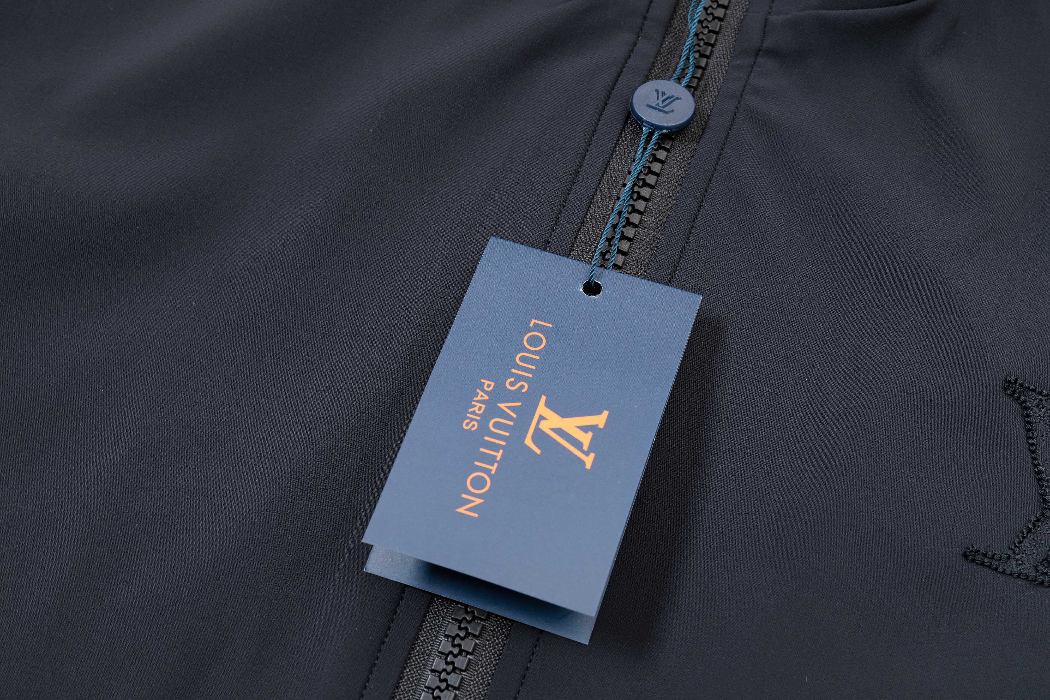 Nylon printed jacket