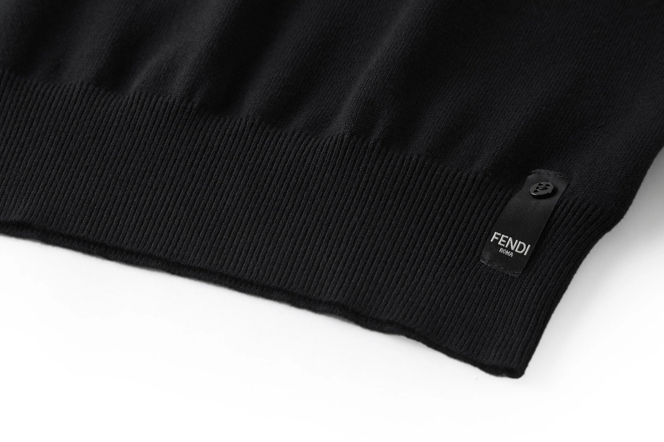 Knitted cashmere sweatshirt