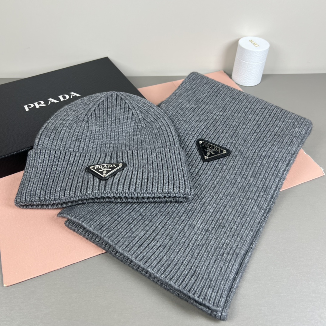 Silver Triangle Knitted Scarf and Hat Set