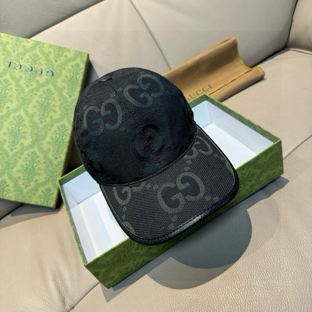 Jacquard lettering baseball cap