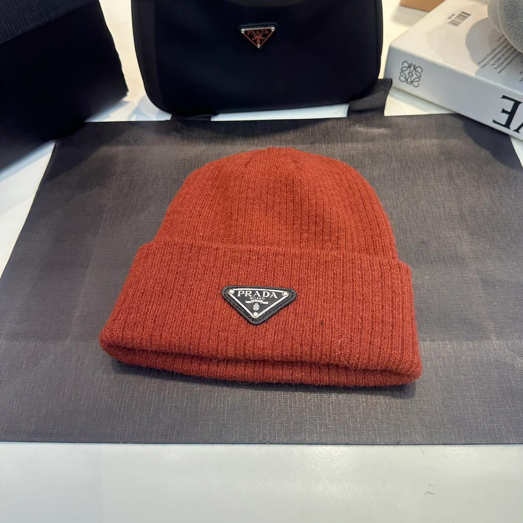 Triangle knitted scarf hat gloves set