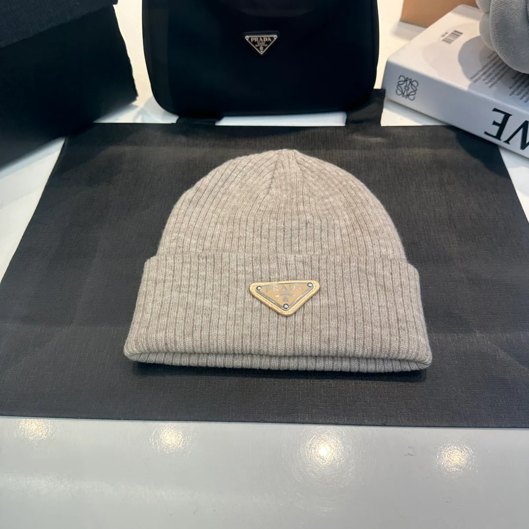 Triangle knitted scarf hat gloves set