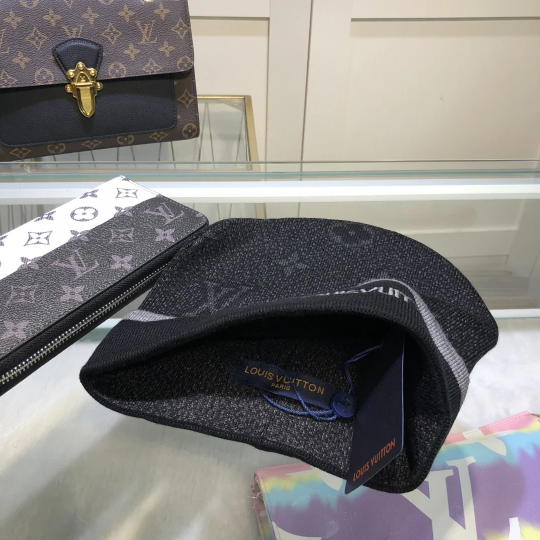 jacquard  knitted beanie