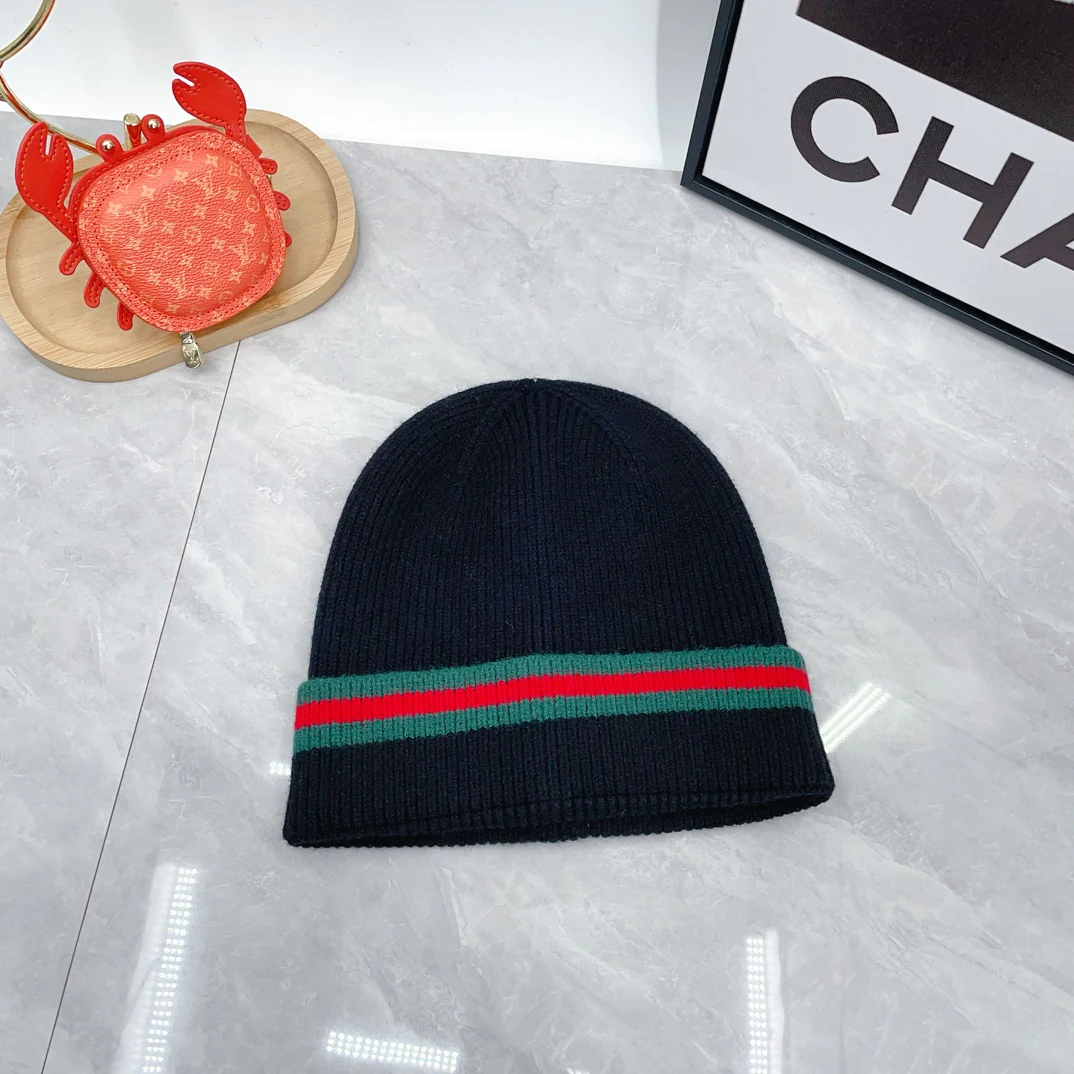 Color matching wool knit scarf and hat set