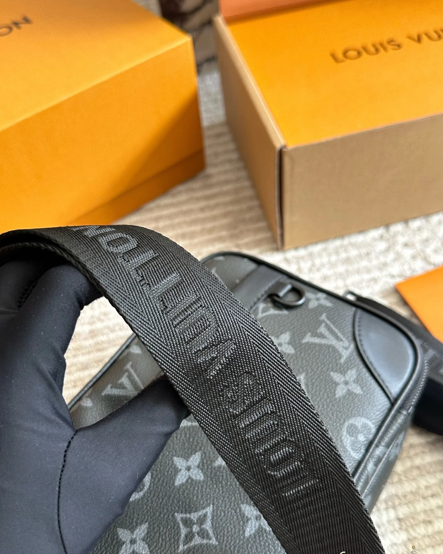 Fashion Leather men's crossbody bag