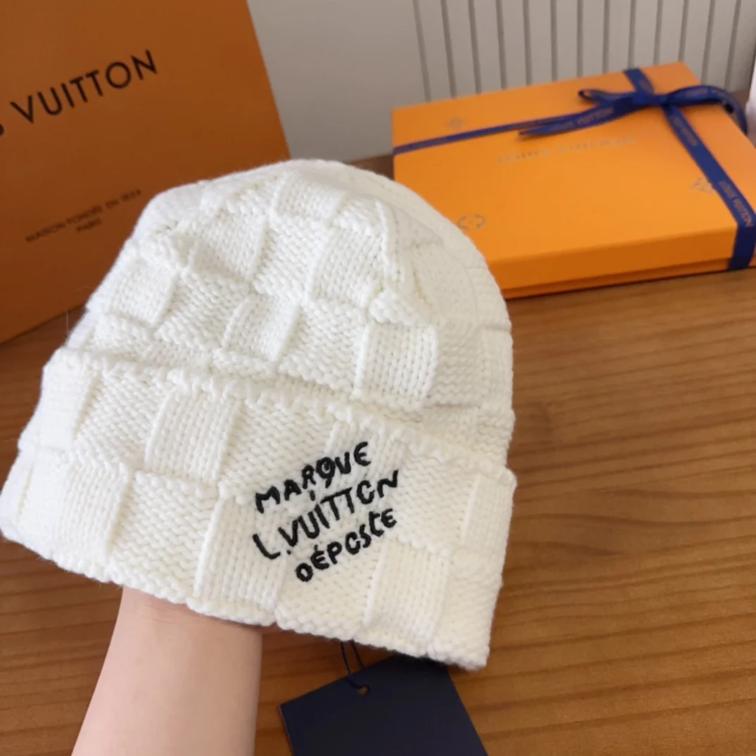 Plaid woven lettering knitted hat