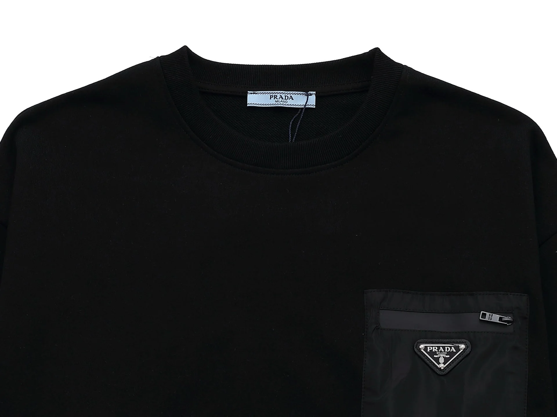 Pocket embroidered sweatshirt