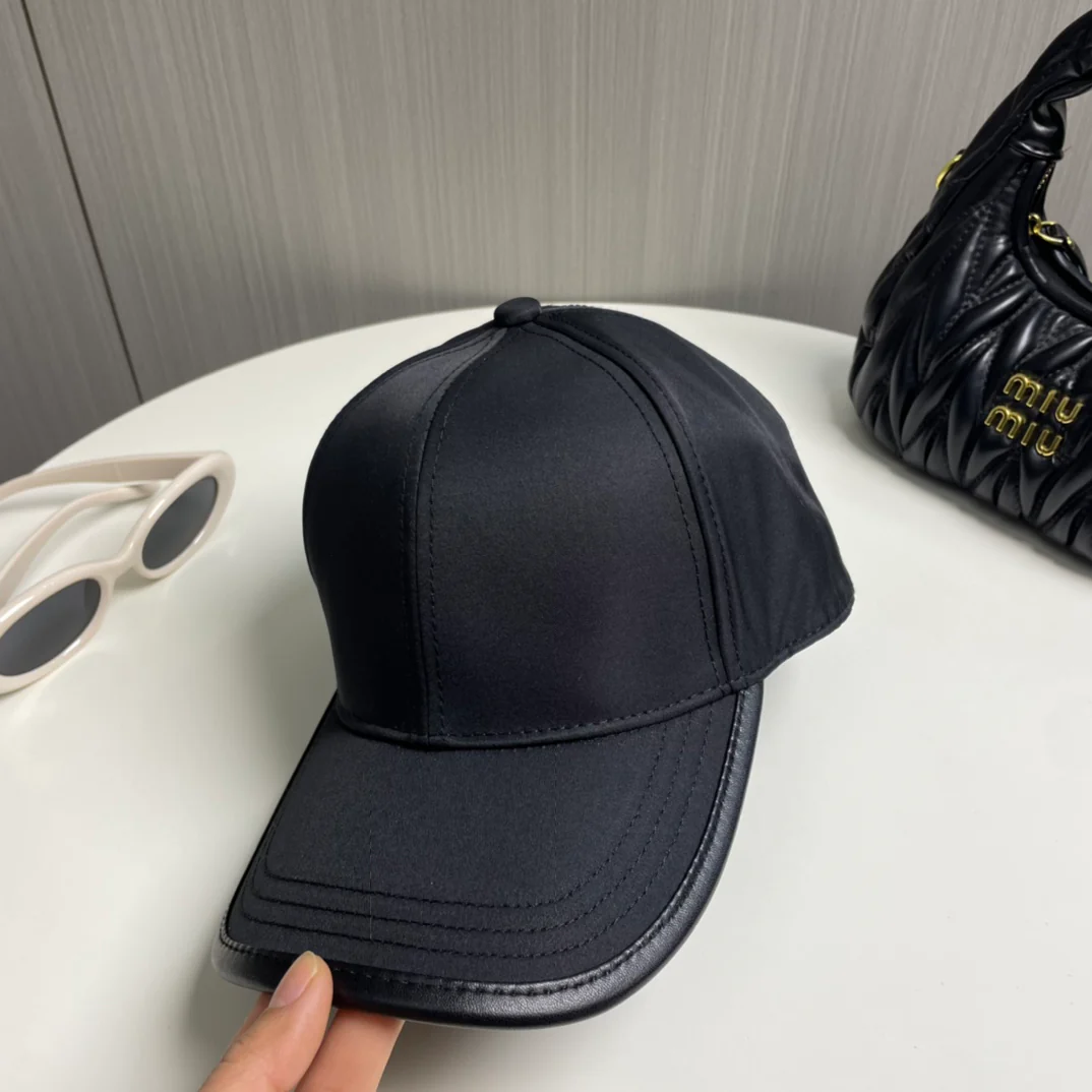 Color-block baseball cap