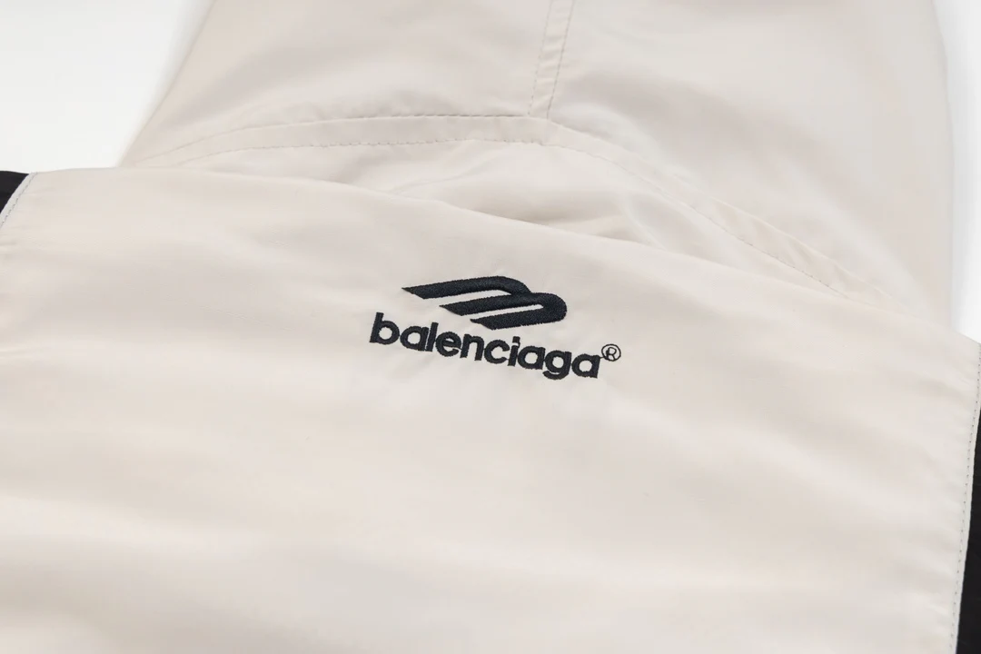 Waterproof nylon jacket