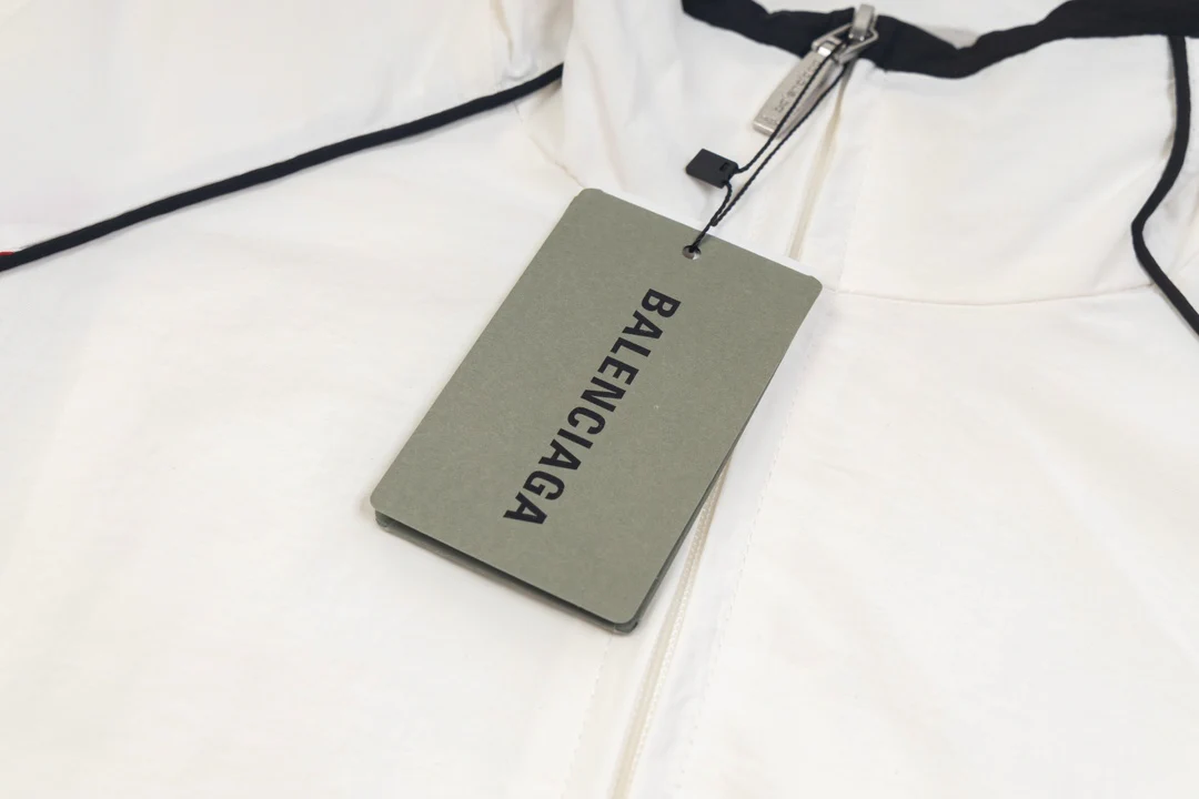 Waterproof nylon jacket