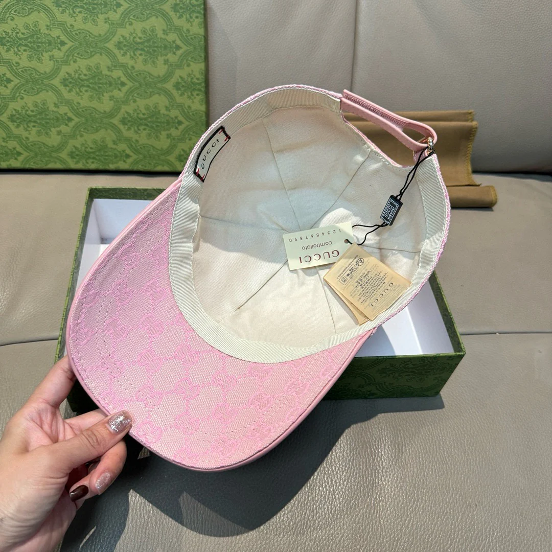 Jacquard lettering baseball cap