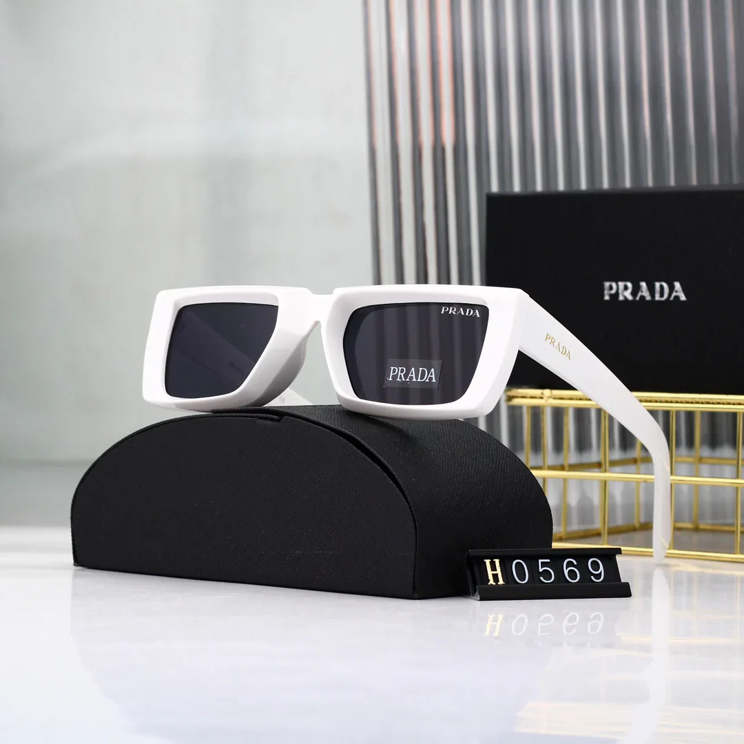 7 Colors Fashionable Plain Sunglasses  68016