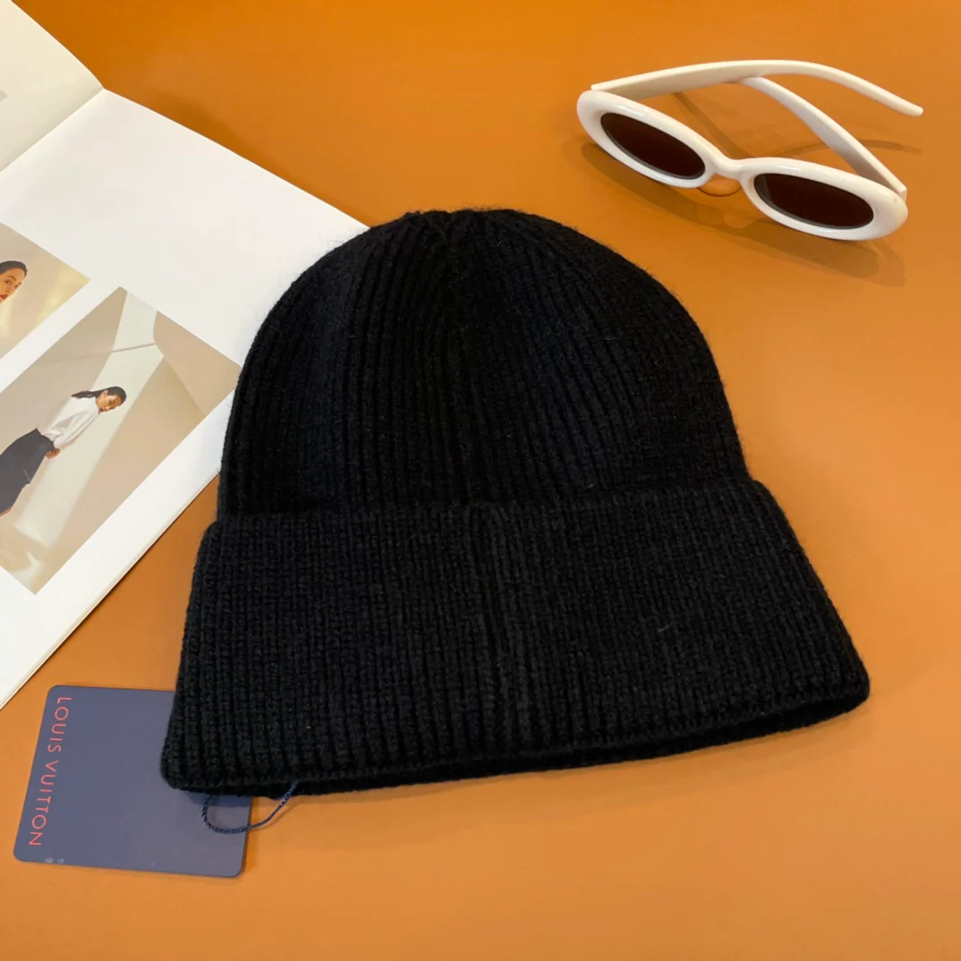 Fashionable Cashmere Knitted  Beanie