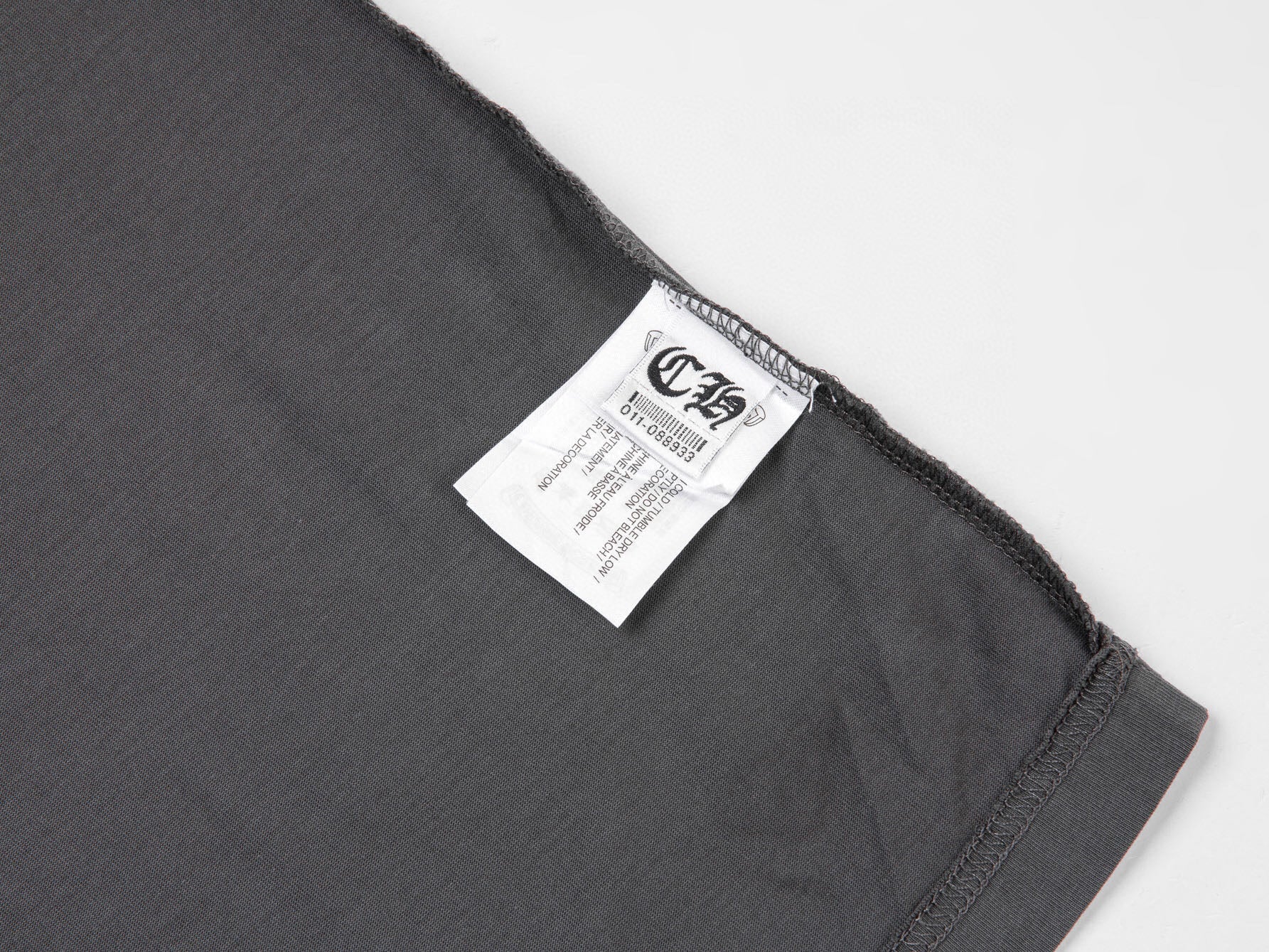 Double-sided embroidered T-shirt