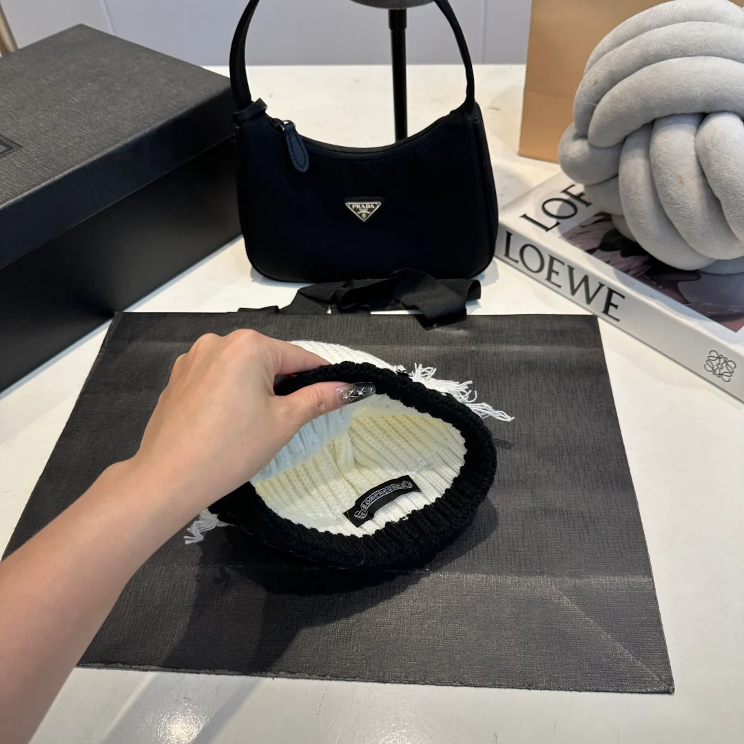 Fashionable Cashmere Knitted  Beanie