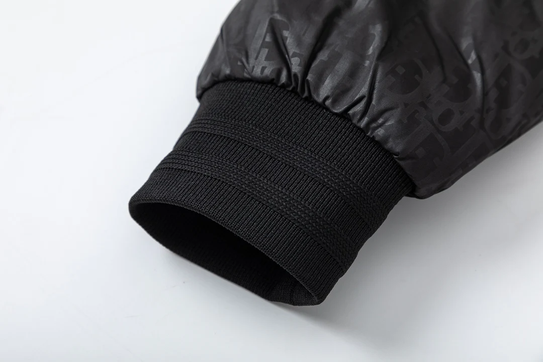 Removable jacquard down jacket