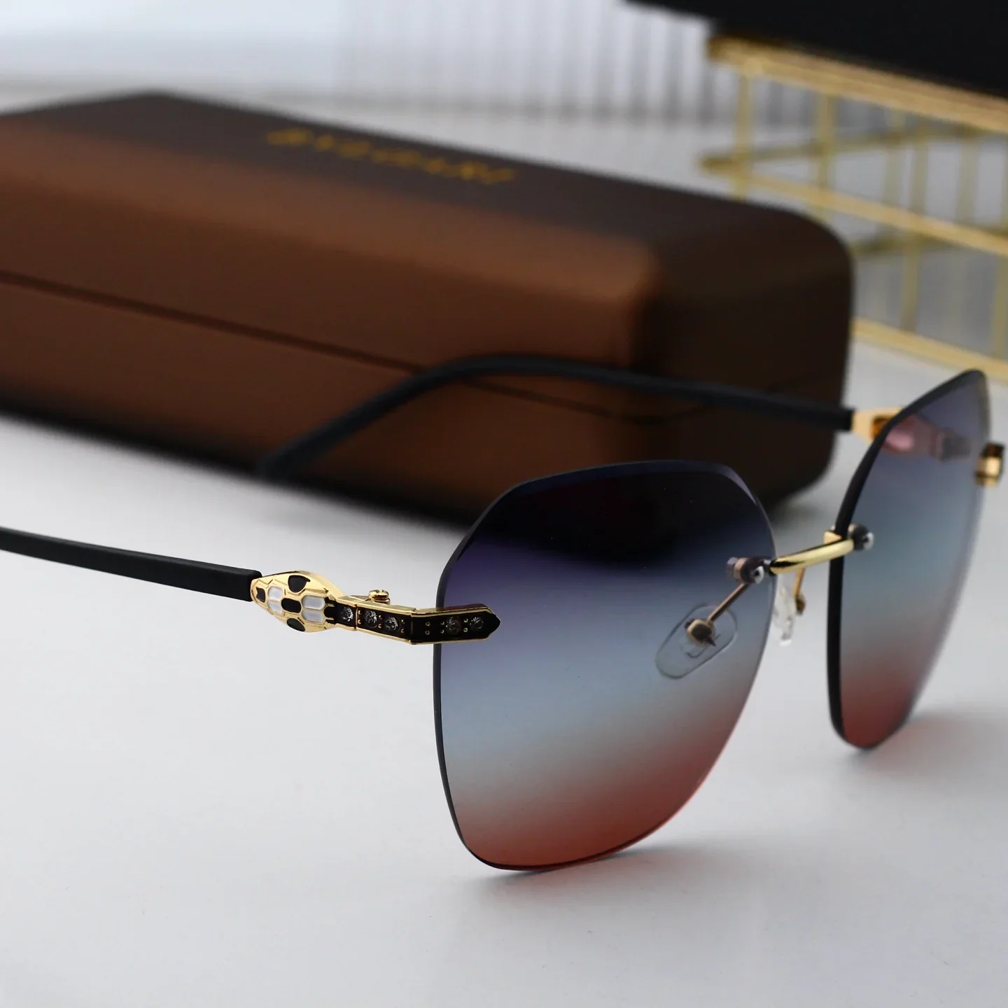 6 color sunglasses HD lenses Full frame design 0080