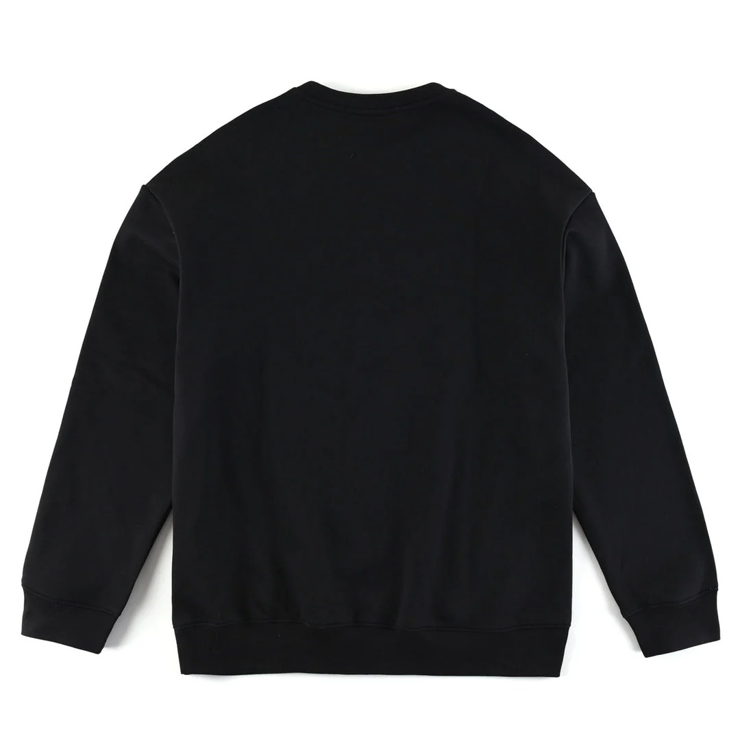 Trendy sneakers patterned sweatshirts