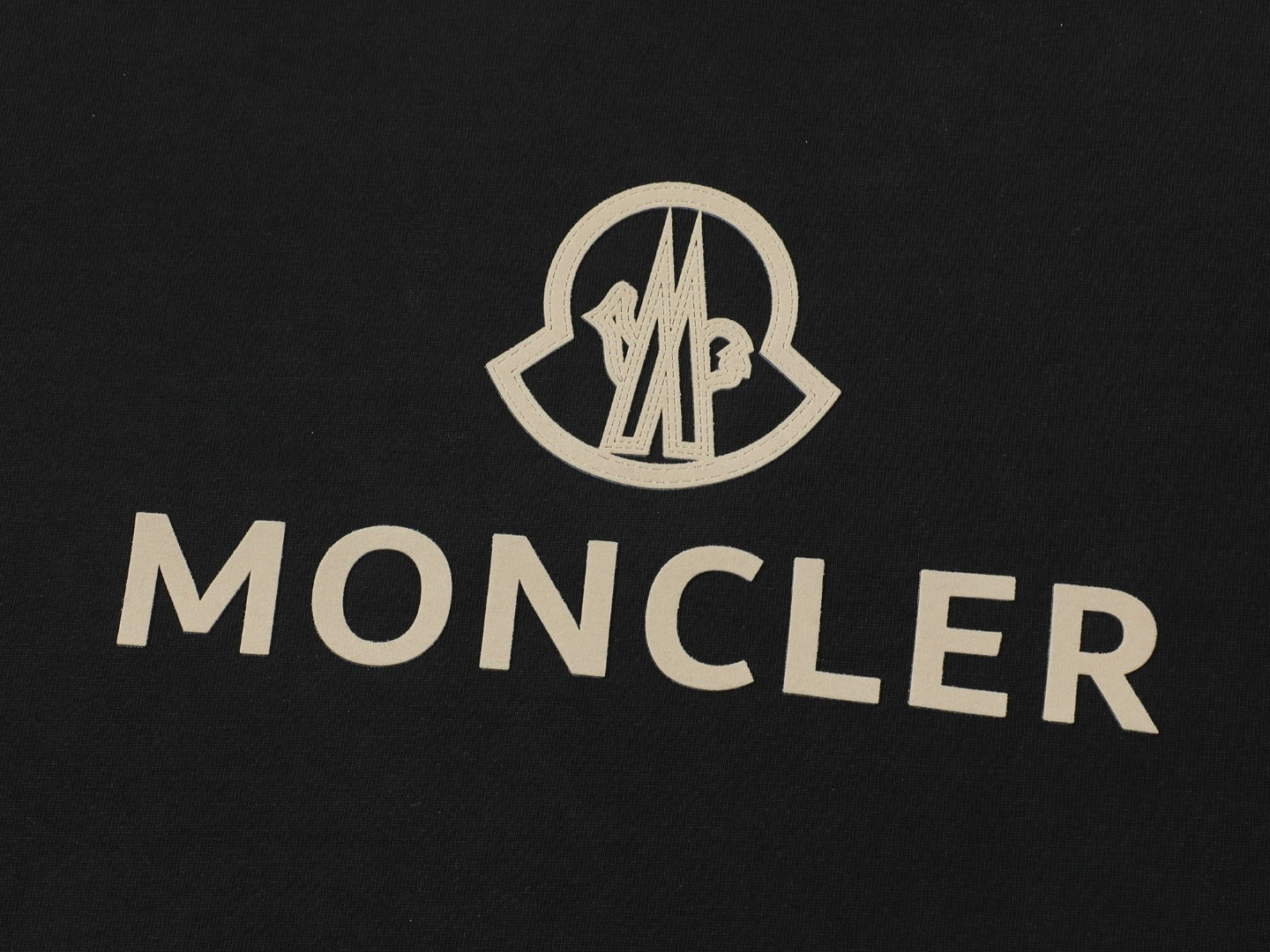 Patch printed T-shirt